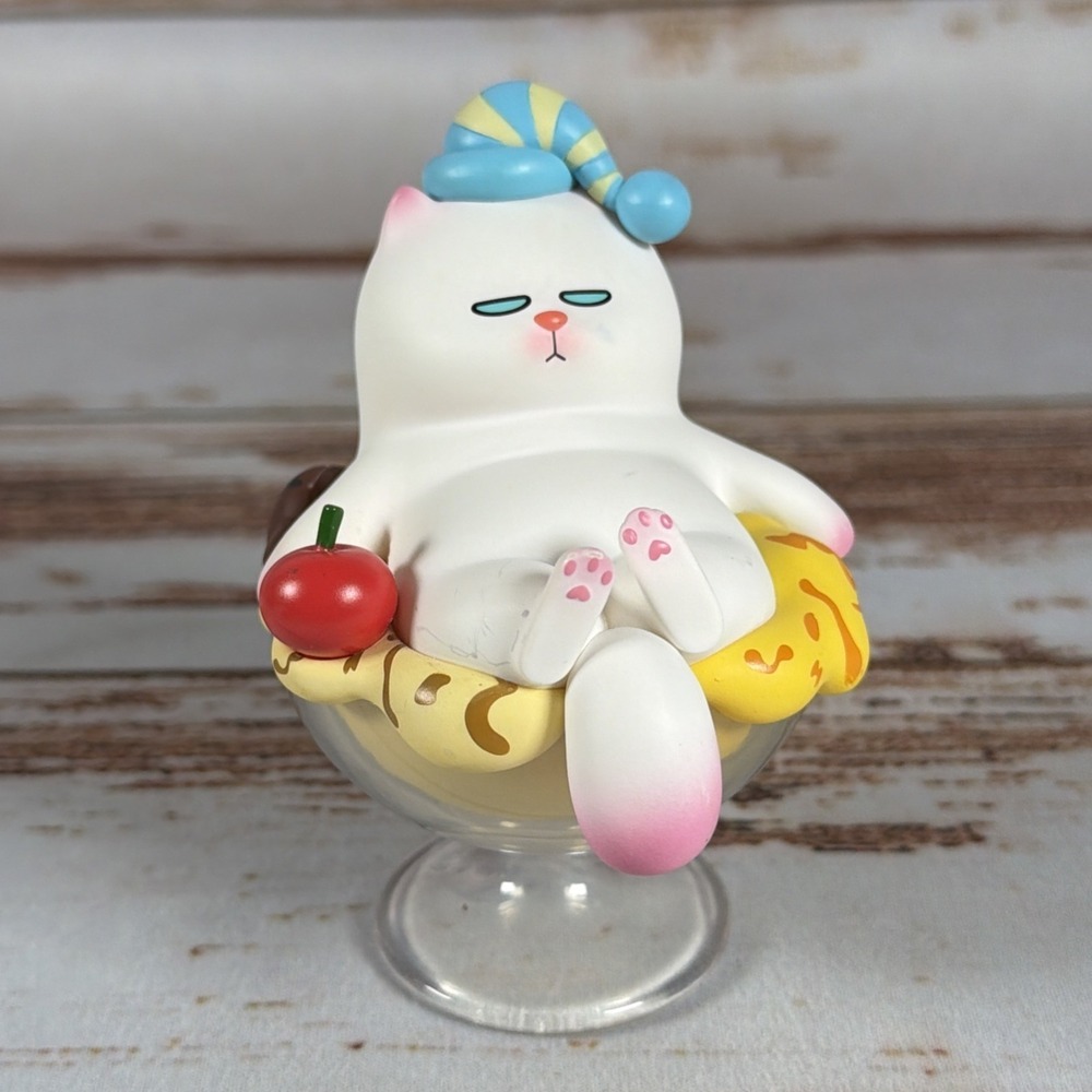 POP MART ViViCat Sweet & Delicate Series Action Figure Collectible - Picture 2 of 6